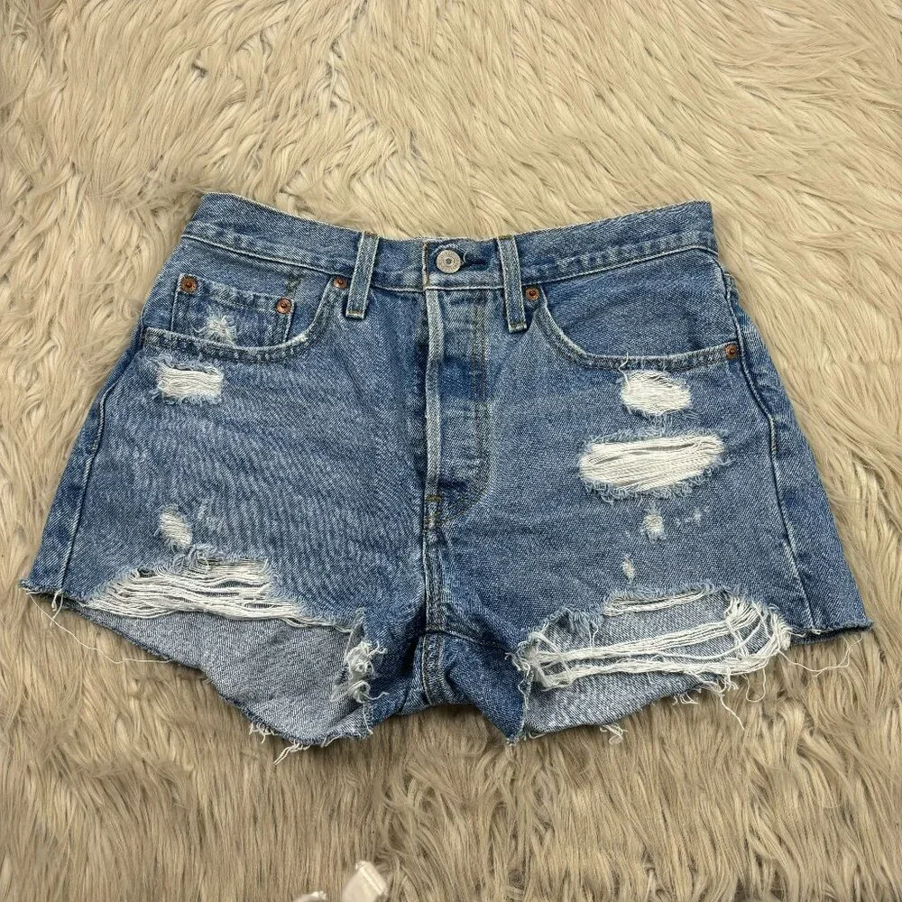 Levi's Women's Light Wash Distressed 501 Cut Off Denim Shorts - Picture 1 of 7